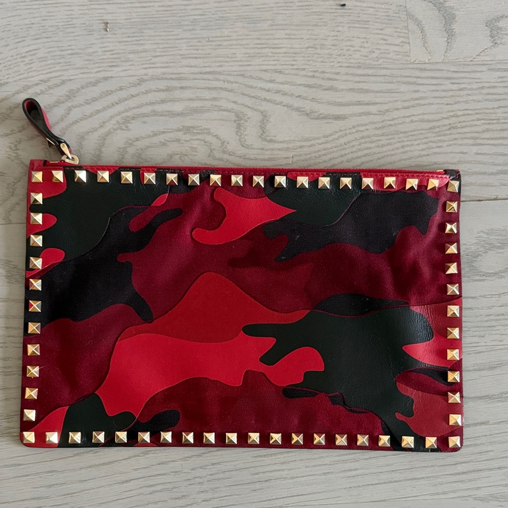 AUTHENTIC Valentino Garavani Red and Black camo Clutch with Gold Accents